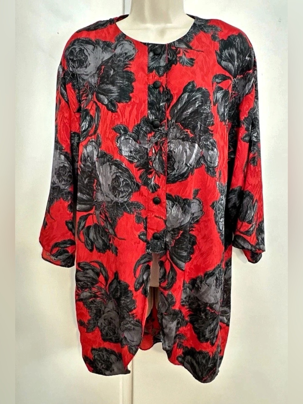 Vintage Black & Red Floral Print Regular Size 8 Stuart Alan Button Up Blouse